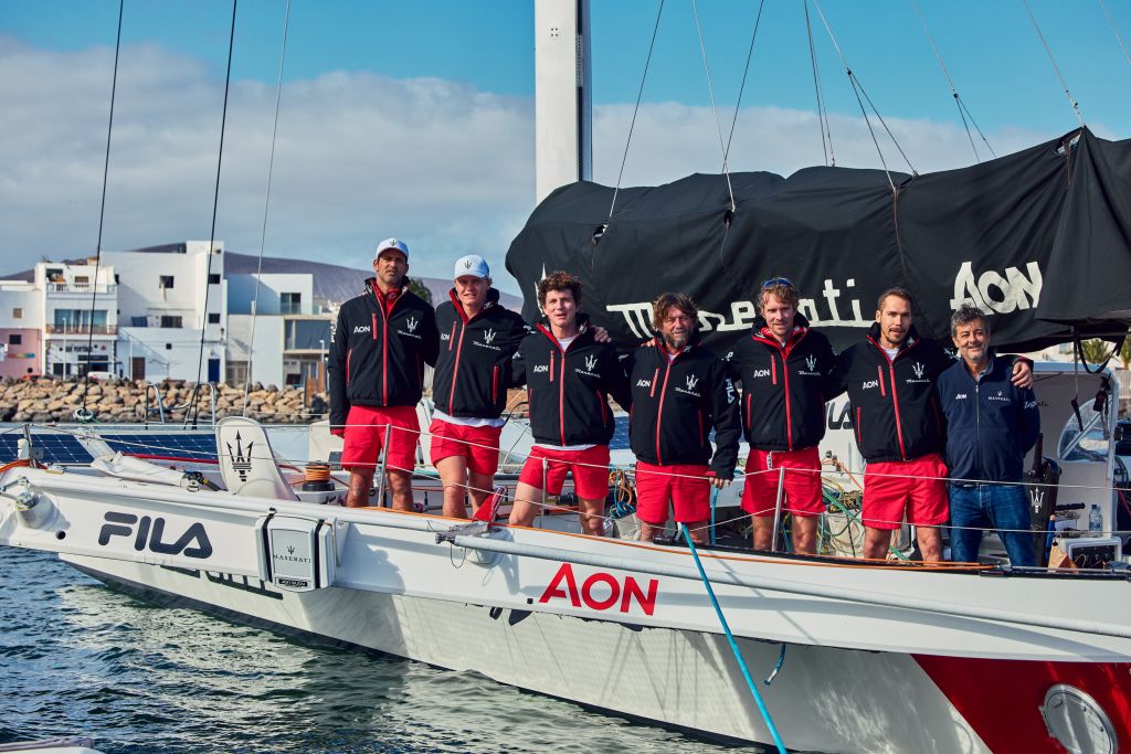 Skipper Giovanni Soldini and crew (Vittorio Bissaro, Oliver Herrera Perez, Thomas Joffrin, Francesco Pedol and Matteo Soldini,) with Media man, Alberto Origone on Multi70 Maserati before the start © James Mitchell/RORC