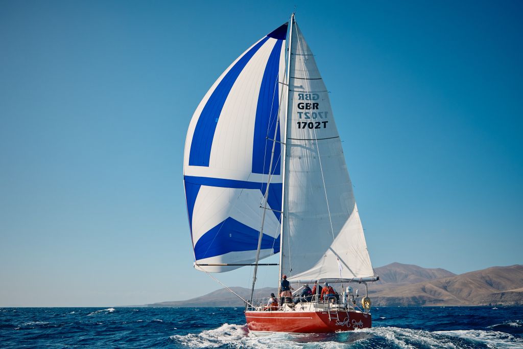 Ross Applebey’s Oyster 48 Scarlet Oyster (GBR) had a great tactical start © James Mitchell